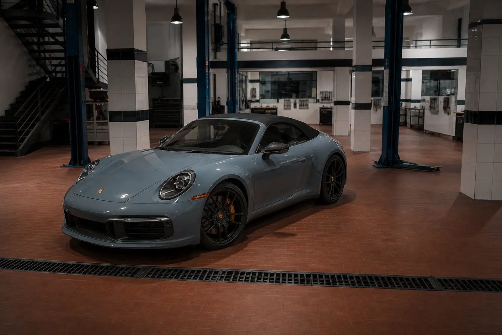 Porsche Exotic & High-Performance Vehicles